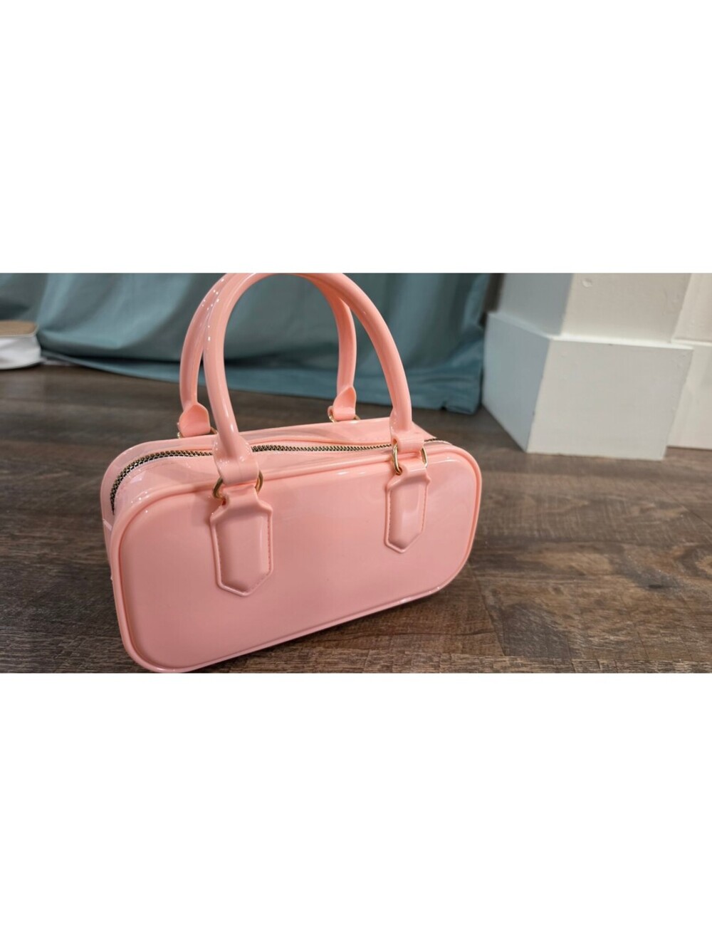 Chic Pink Silicone Jelly Crossbody Bag